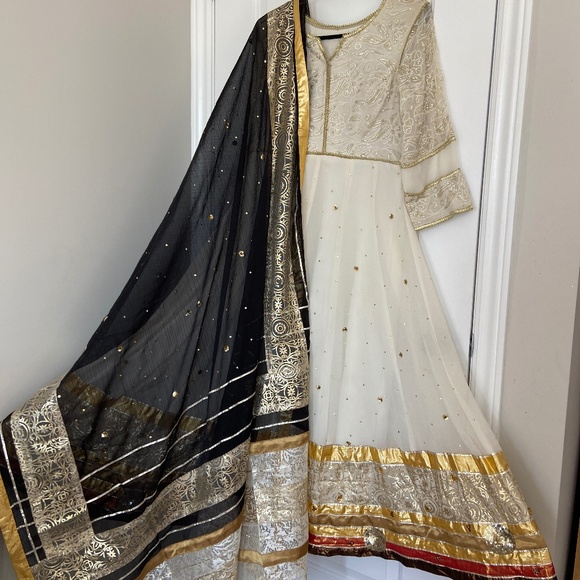 Fancy Indian Designer Anarkali Dress with dupatta set - Picture 1 of 8